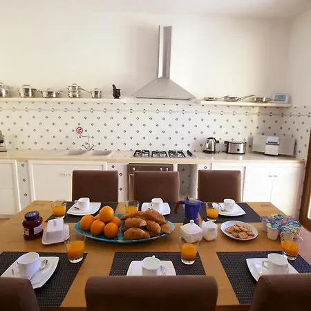 Ortensia With Private Pool וילה אוסטוני