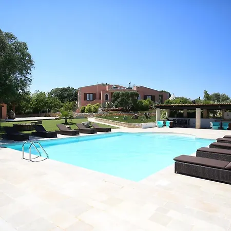 Ortensia With Private Pool וילה *